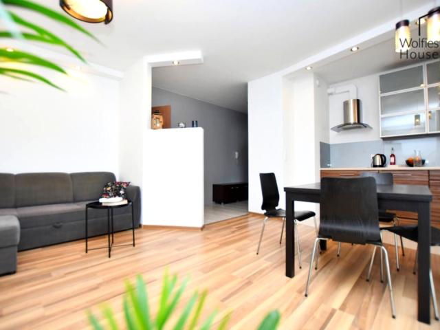 Wynajmę mieszkanie w bloku mieszkalnym m2 z aneksem kuchennym 46 m² Kraków, Przewóz