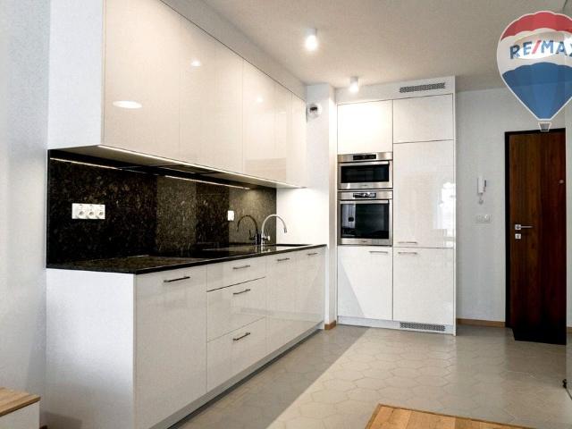 Wynajmę mieszkanie w bloku mieszkalnym m2 z kuchnią w zabudowie 48 m² ul. Obrońców Getta, Grodzisk Mazowiecki