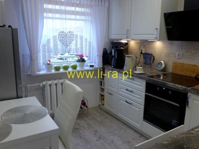 Wynajmę mieszkanie w bloku mieszkalnym m2 z kuchnią w zabudowie 52,70 m² ul. Wieniawskiego, Żary