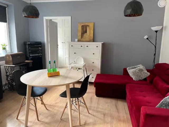 Wynajmę mieszkanie w bloku mieszkalnym m2 z kuchnią z oknem 30 m² ul. Kościuszki, Tarnowskie Góry