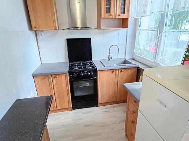 Wynajmę mieszkanie w bloku mieszkalnym m2 z kuchnią z oknem 33,50 m² ul. Spółdzielcza, Gliwice, Milenium