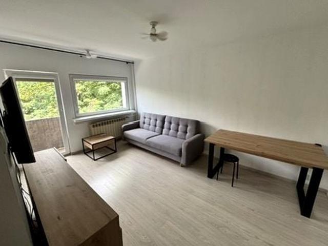 Wynajmę mieszkanie w bloku mieszkalnym m2 z kuchnią z oknem 36 m² Łódź, Teofilów