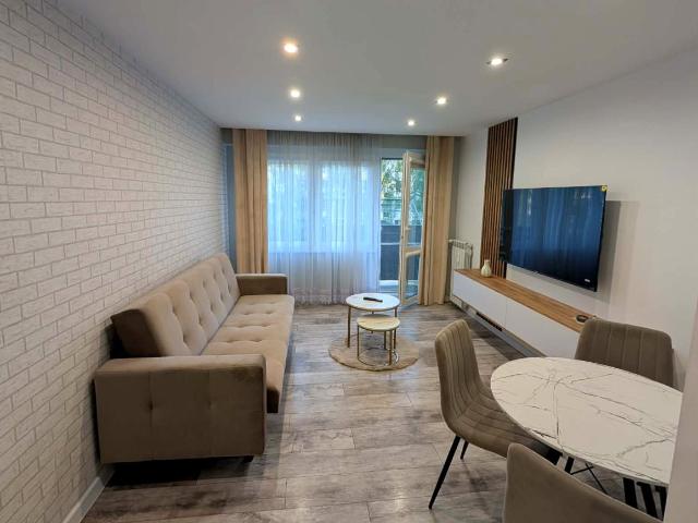 Wynajmę mieszkanie w bloku mieszkalnym m2 z kuchnią z oknem 39 m² ul. Burtnicza, Tarnów