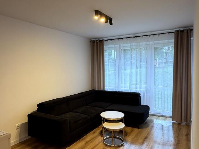 Wynajmę mieszkanie w bloku mieszkalnym m2 z kuchnią z oknem 40 m² ul. Opalińskiego, Przemyśl, Kazanów