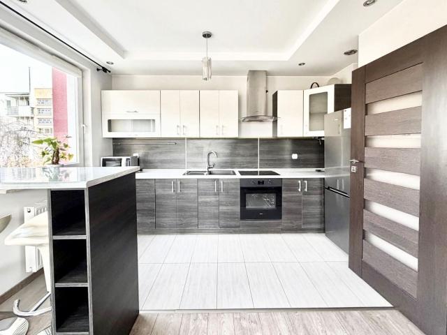 Wynajmę mieszkanie w bloku mieszkalnym m2 z kuchnią z oknem 43 m² Wrocław, Księże Małe
