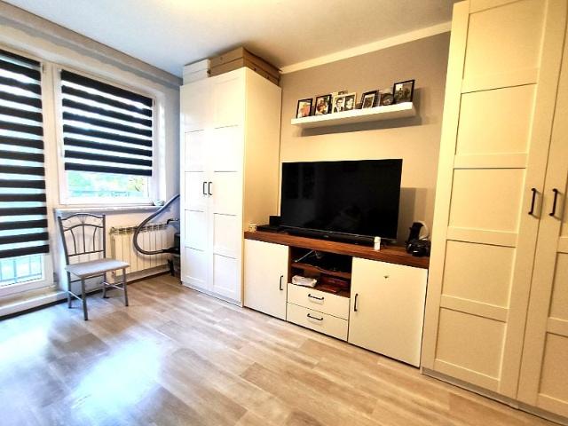 Wynajmę mieszkanie w bloku mieszkalnym m2 z kuchnią z oknem 44 m² ul. 3 Maja, Dąbrowa Górnicza