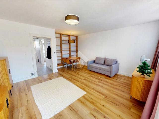 Wynajmę mieszkanie w bloku mieszkalnym m2 z kuchnią z oknem 44 m² Wrocław