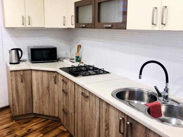 Wynajmę mieszkanie w bloku mieszkalnym m2 z kuchnią z oknem 51 m² ul. Ossowskiego, Kluczbork