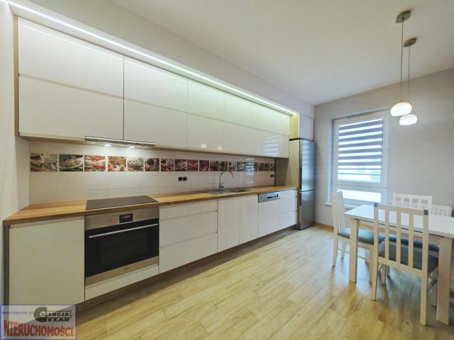 Wynajmę mieszkanie w bloku mieszkalnym m2 z kuchnią z oknem 52 m² ul. Siennicka, Siennicka