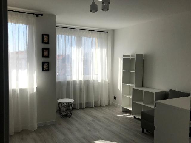 Wynajmę mieszkanie w bloku mieszkalnym m2 z oddzielną kuchnią 37,50 m² Zabrze, Centrum Południe