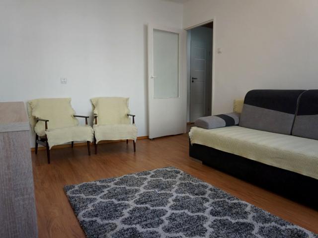 Wynajmę mieszkanie w bloku mieszkalnym m2 z oddzielną kuchnią 39 m² ul. Na Szlakowisku, Starachowice