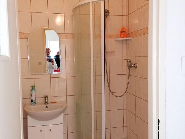 Wynajmę mieszkanie w bloku mieszkalnym m2 z oddzielną kuchnią 32 m² ul. Łaska, Pabianice