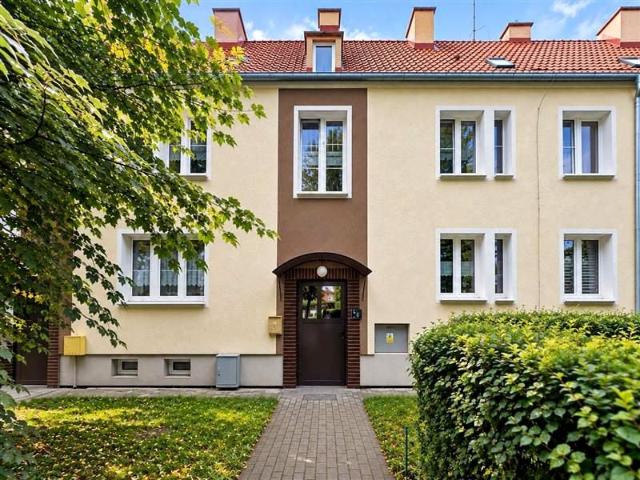 Wynajmę mieszkanie w bloku mieszkalnym m2 z oddzielną kuchnią 46,60 m² Elbląg