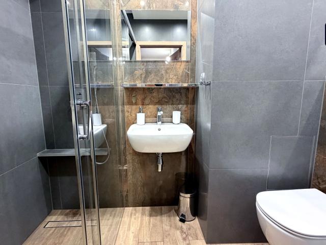 Wynajmę mieszkanie w bloku mieszkalnym m2 z oddzielną kuchnią 48 m² ul. Hallera, Nowy Sącz