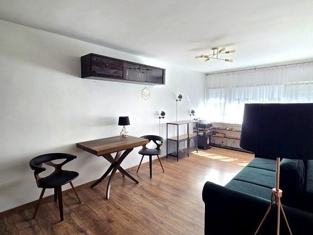 Wynajmę mieszkanie w bloku mieszkalnym m2 z oddzielną kuchnią 43 m² Łódź, Bałuty