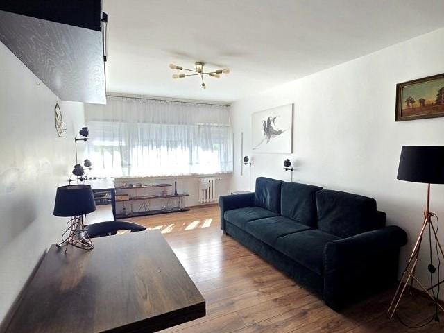 Wynajmę mieszkanie w bloku mieszkalnym m2 z oddzielną kuchnią 43 m² Łódź, Bałuty