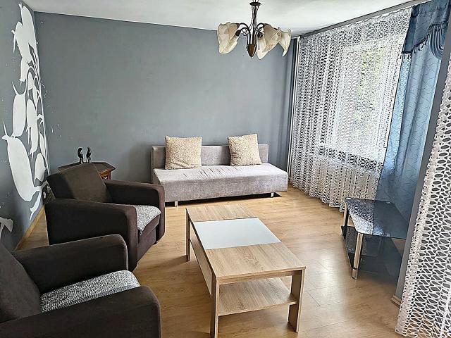 Wynajmę mieszkanie w bloku mieszkalnym m2 z oddzielną kuchnią 50 m² Kielce, Na Stoku