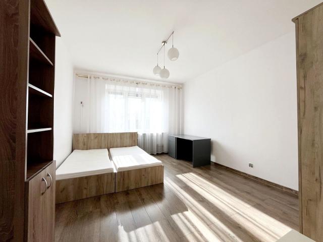 Wynajmę mieszkanie w bloku mieszkalnym m3 z oddzielną kuchnią 63 m² ul. Małopolska, Rzeszów, Pobitno