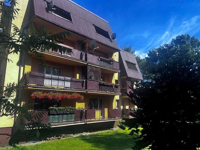 Wynajmę mieszkanie w bloku mieszkalnym m2 z oddzielną kuchnią 50,02 m² Rybnik