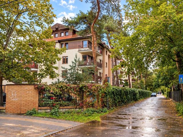 Wynajmę mieszkanie w bloku mieszkalnym m3 z aneksem kuchennym 69,07 m² ul. Kopernika, Józefów, Michalin