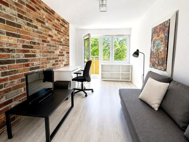 Wynajmę mieszkanie w bloku mieszkalnym m3 z kuchnią z oknem 47,60 m² Poznań, Winogrady