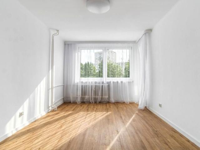 Wynajmę mieszkanie w bloku mieszkalnym m3 z kuchnią z oknem 50 m² ul. Wielka Skotnica, Mysłowice