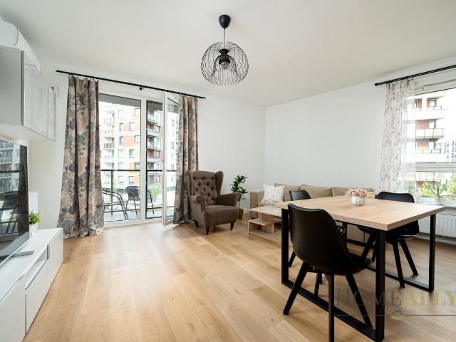 Wynajmę mieszkanie w bloku mieszkalnym m3 z kuchnią z oknem 57,90 m² ul. Taylora, Warszawa, Ursus