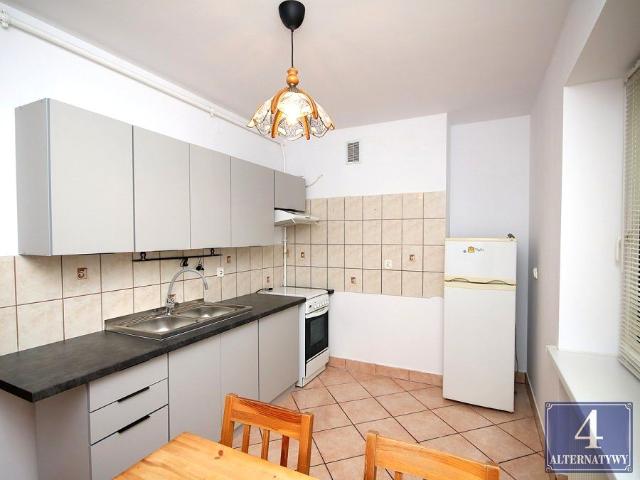 Wynajmę mieszkanie w bloku mieszkalnym m3 z kuchnią z oknem 60 m² ul. Zarzyckiego, Dąbrówka Infułacka
