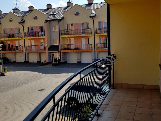 Wynajmę mieszkanie w bloku mieszkalnym m3 z oddzielną kuchnią 109,71 m² Rzeszów, Drabinianka
