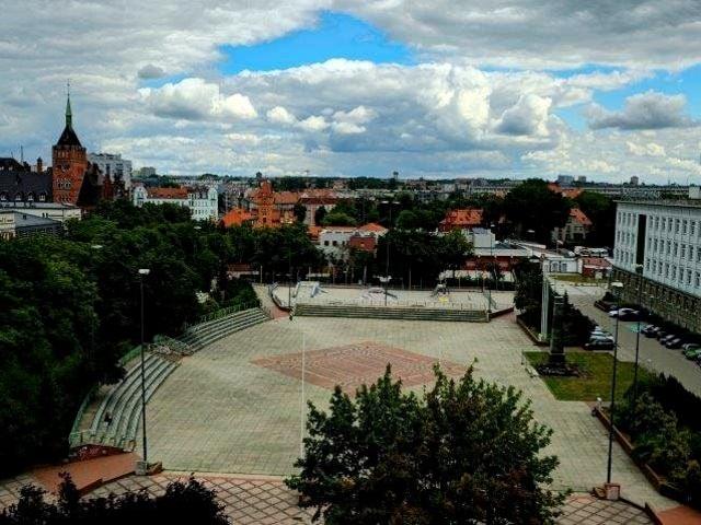 Wynajmę mieszkanie w bloku mieszkalnym m3 z oddzielną kuchnią 58 m² Gliwice, Centrum Wschód