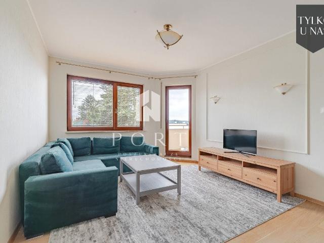 Wynajmę mieszkanie w bloku mieszkalnym m3 z oddzielną kuchnią 78 m² Gdynia, Redłowo