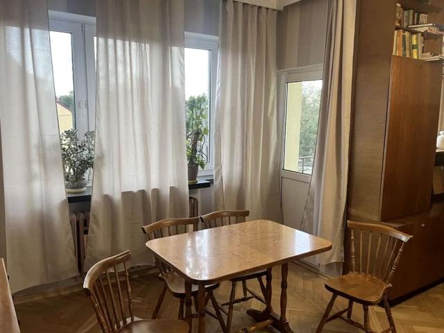 Wynajmę mieszkanie w bloku mieszkalnym m3 z oddzielną kuchnią 73 m² Poznań, Grunwald