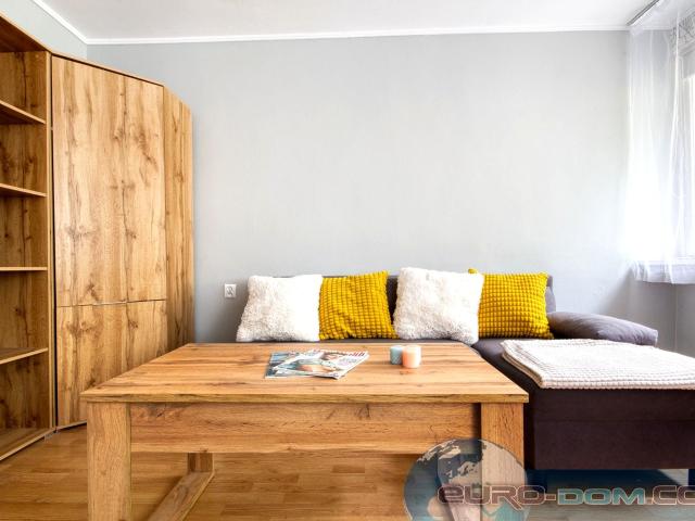 Wynajmę mieszkanie w bloku mieszkalnym kawalerka z oddzielną kuchnią 28,40 m² Poznań, Stare Miasto
