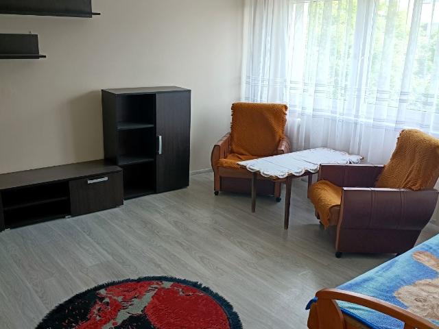 Wynajmę mieszkanie w bloku mieszkalnym kawalerka z oddzielną kuchnią 29,45 m² Częstochowa, Tysiąclecie