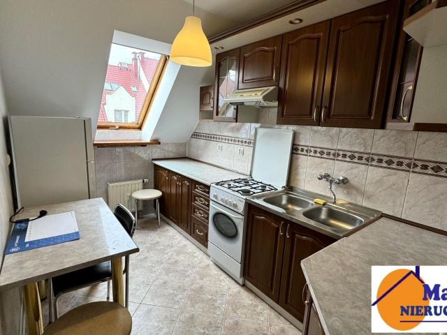 Wynajmę mieszkanie w bloku mieszkalnym kawalerka z oddzielną kuchnią 32 m² Kielce, Ślichowice II