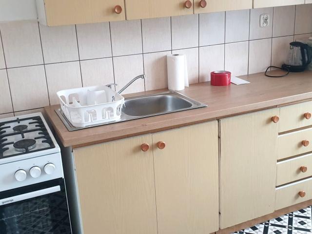 Wynajmę mieszkanie w bloku mieszkalnym kawalerka z oddzielną kuchnią 38 m² ul. Korabnicka Boczna, Skawina