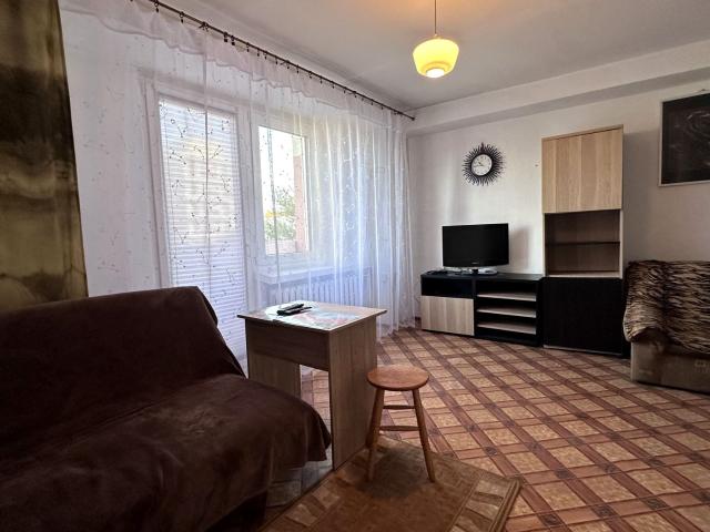 Wynajmę mieszkanie w bloku mieszkalnym kawalerka z oddzielną kuchnią 39,59 m² Łódź, Śródmieście