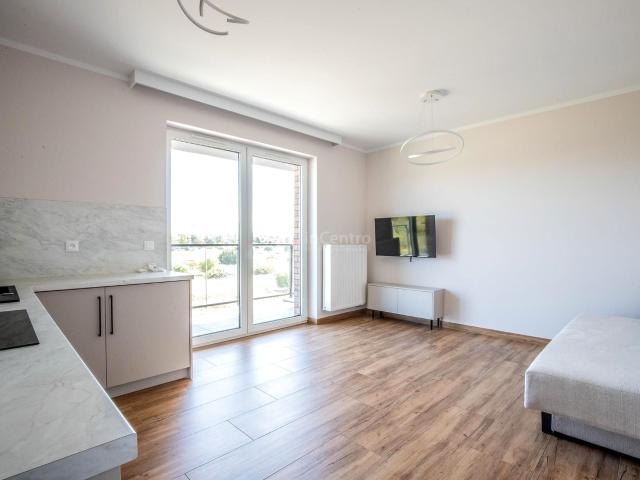 Wynajmę mieszkanie w bloku mieszkalnym kawalerka z aneksem kuchennym 28 m² ul. Sybiraków, Nowy Targ