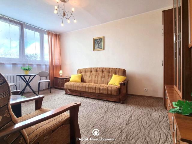Wynajmę mieszkanie w bloku mieszkalnym kawalerka z kuchnią w zabudowie 27 m² Łódź
