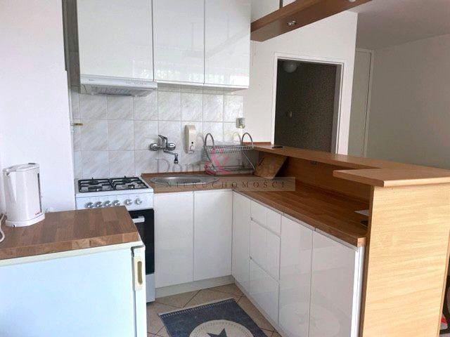 Wynajmę mieszkanie w bloku mieszkalnym kawalerka z kuchnią z oknem 25 m² ul. Chełmońskiego, Gdańsk, Oliwa