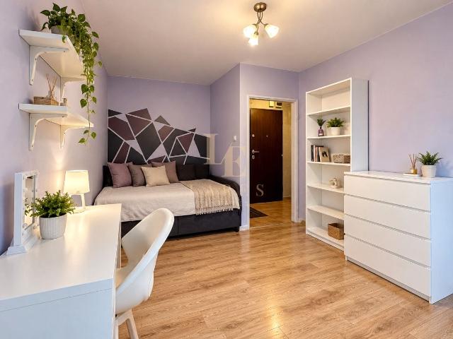 Wynajmę mieszkanie w bloku mieszkalnym kawalerka z kuchnią z oknem 27 m² Warszawa, Mokotów
