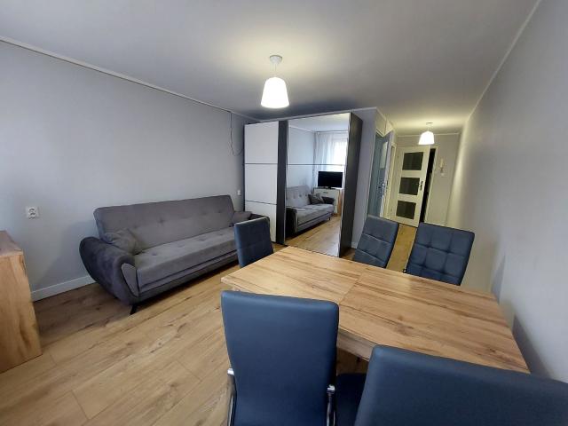 Wynajmę mieszkanie w bloku mieszkalnym kawalerka z kuchnią z oknem 28 m² Legnica, Stare Miasto Rynek