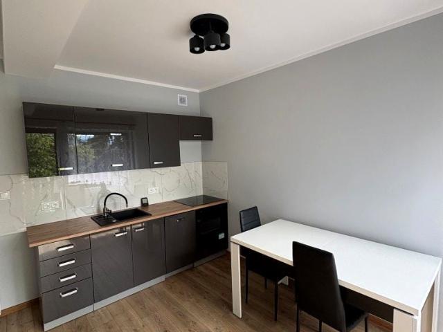 Wynajmę mieszkanie w domu wielorodzinnym m2 z aneksem kuchennym 30 m² Cieplice Śląskie Zdrój
