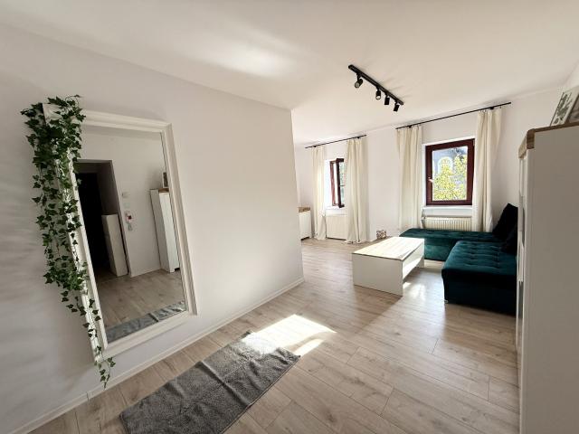 Wynajmę mieszkanie w domu wielorodzinnym m2 z oddzielną kuchnią 45,70 m² ul. Powstańców Wielkopolskich, Jelenia Góra