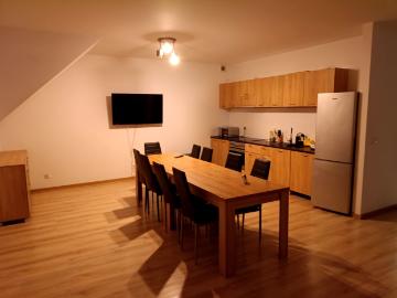 Wynajmę mieszkanie w domu wielorodzinnym m4 z aneksem kuchennym 120 m² ul. Wilcza, Suchy Dwór