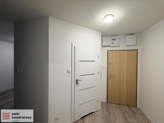 Wynajmę nowoczesne 2 pokojowe mieszkanie z balkonem i parkingiem
