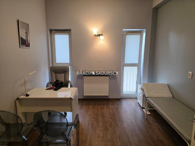 Nowoczesny lokal 57 m² z klimatyzacją i windą