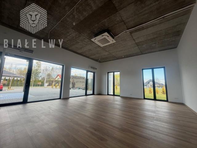 Wynajmę nowoczesny lokal 73 m² w Prażmowie z witrynami