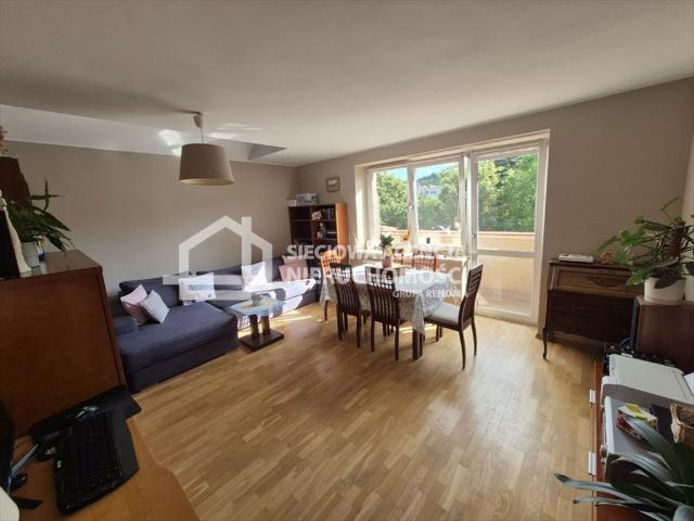 Wynajmę przestronne 3 pok. mieszkanie 82 m² w Gdyni