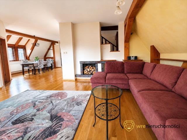 Wynajmę przestronne 150 m² apartament z ogrodem w Krzykach
